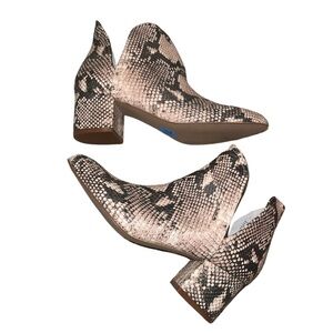 Steve Madden Alyse Pointed Toe Snakeskin Faux Leather Booties